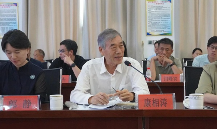 河南省重大科技专项“地方畜禽精准快育种体系构建与新品种选育”现场验收会在天成鸽业召开